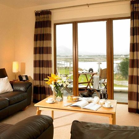 Golden'S Cove Apartments At Sneem Hotel Eksteriør bilde